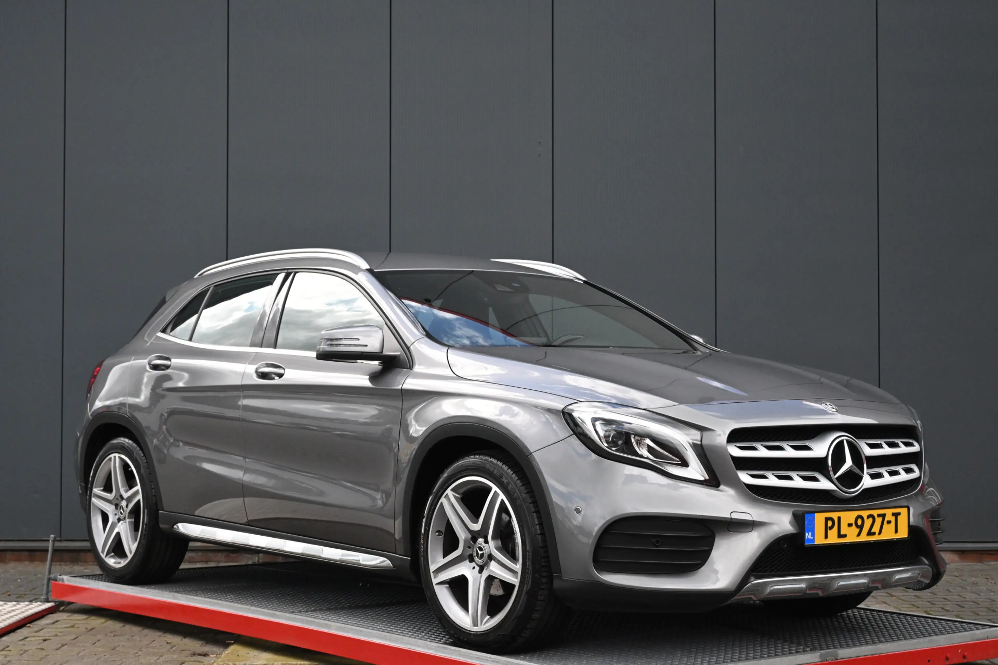 Mercedes-Benz GLA 180 Business Solution amg carplay trekhaak — photo 9