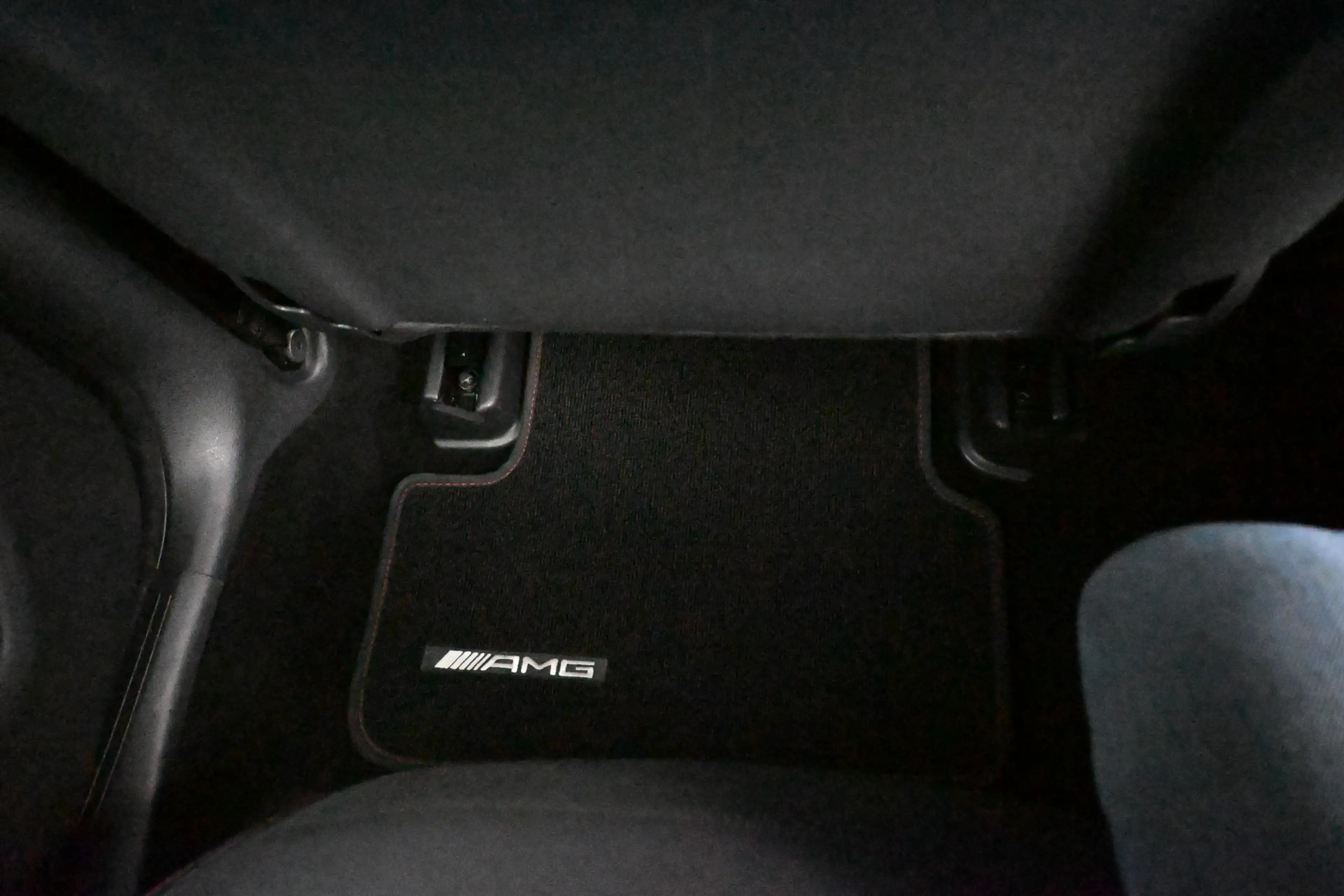 Mercedes-Benz GLA 180 Business Solution amg carplay trekhaak — photo 28