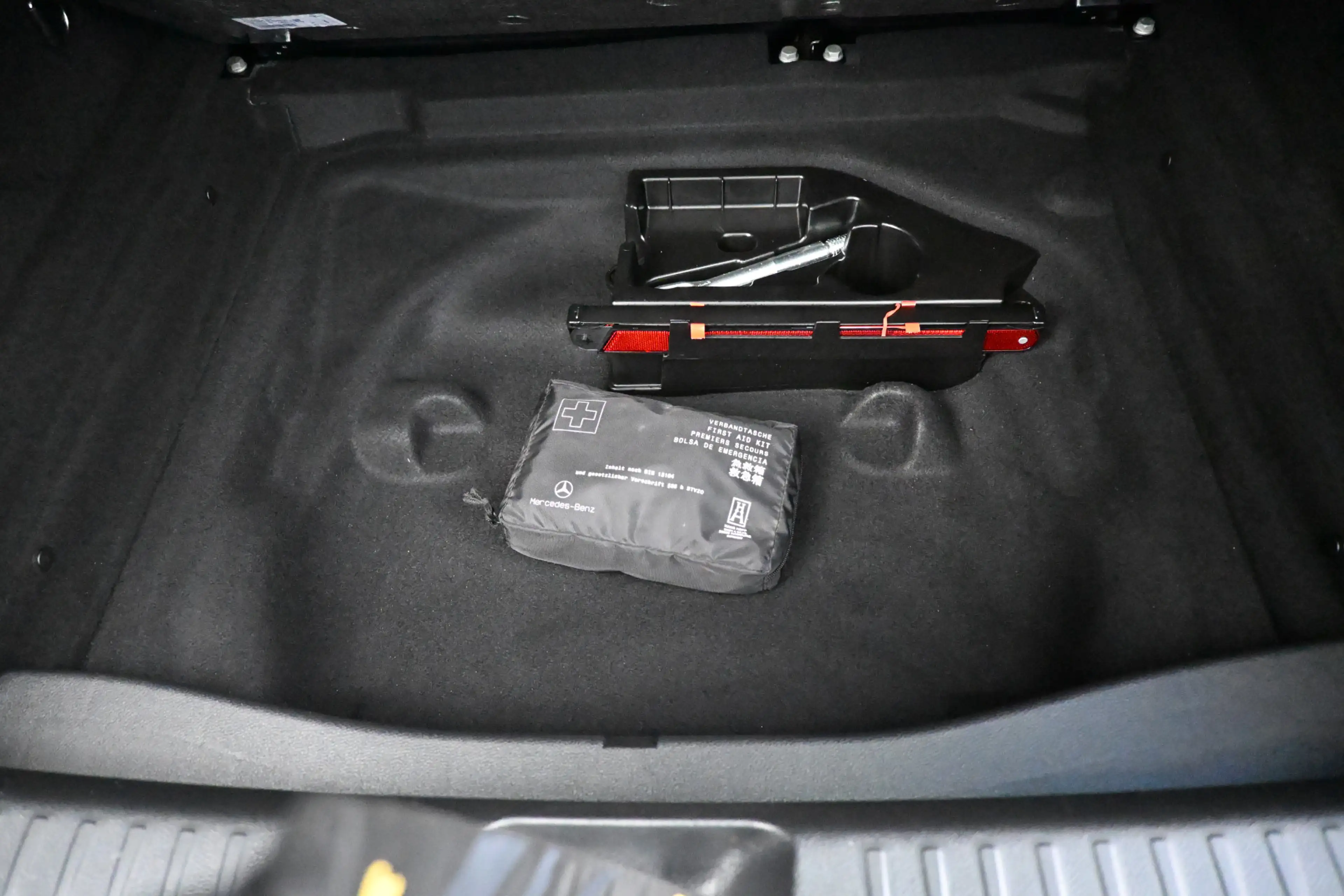 Mercedes-Benz GLA 180 Business Solution amg carplay trekhaak — photo 15