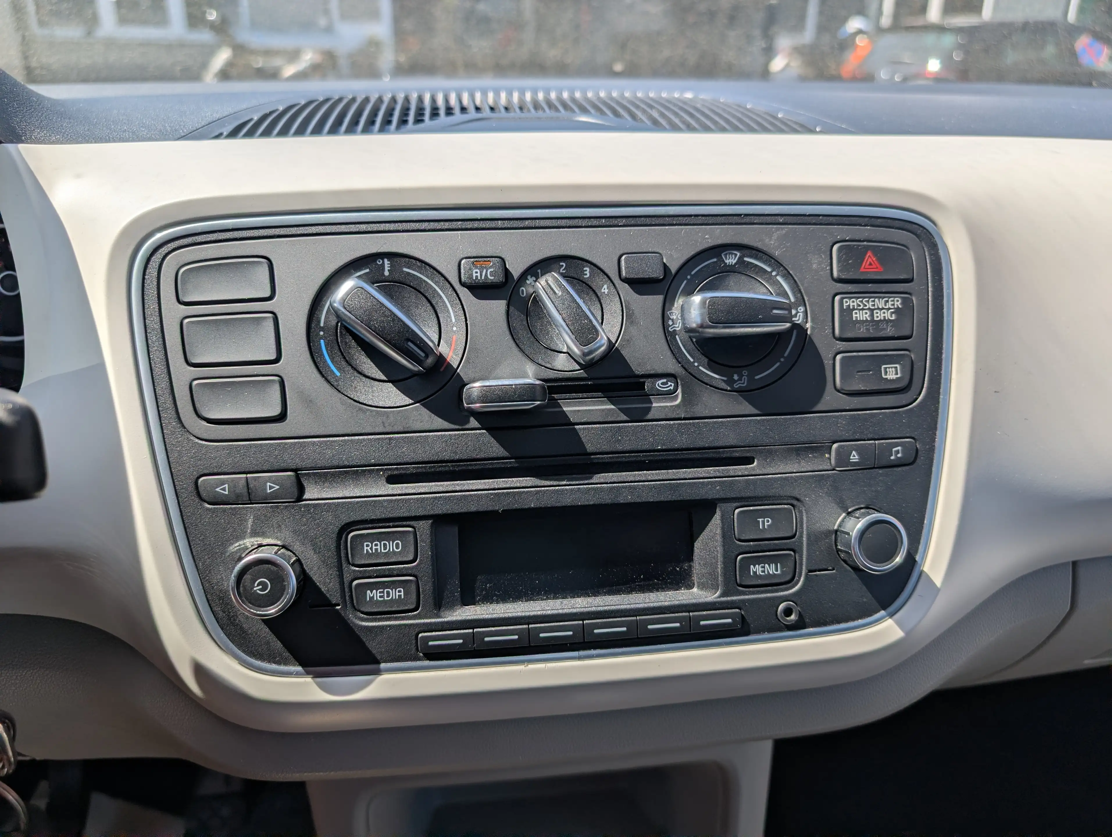 SEAT Mii Style Salsa — photo 10