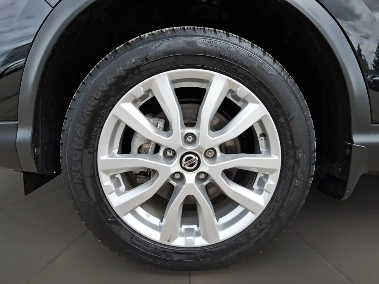 Nissan Qashqai снимка Nissan Qashqai