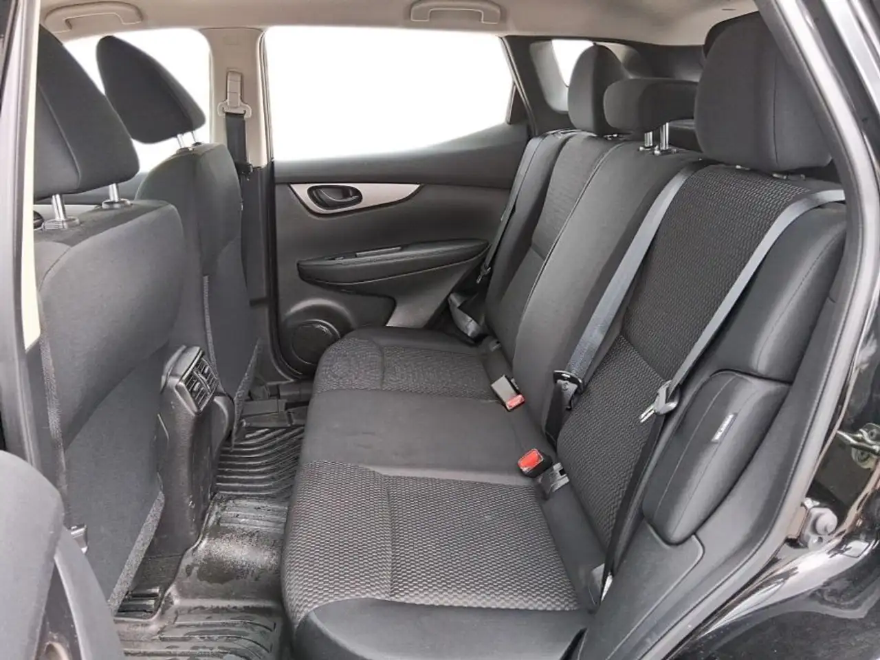 Nissan Qashqai снимка Nissan Qashqai