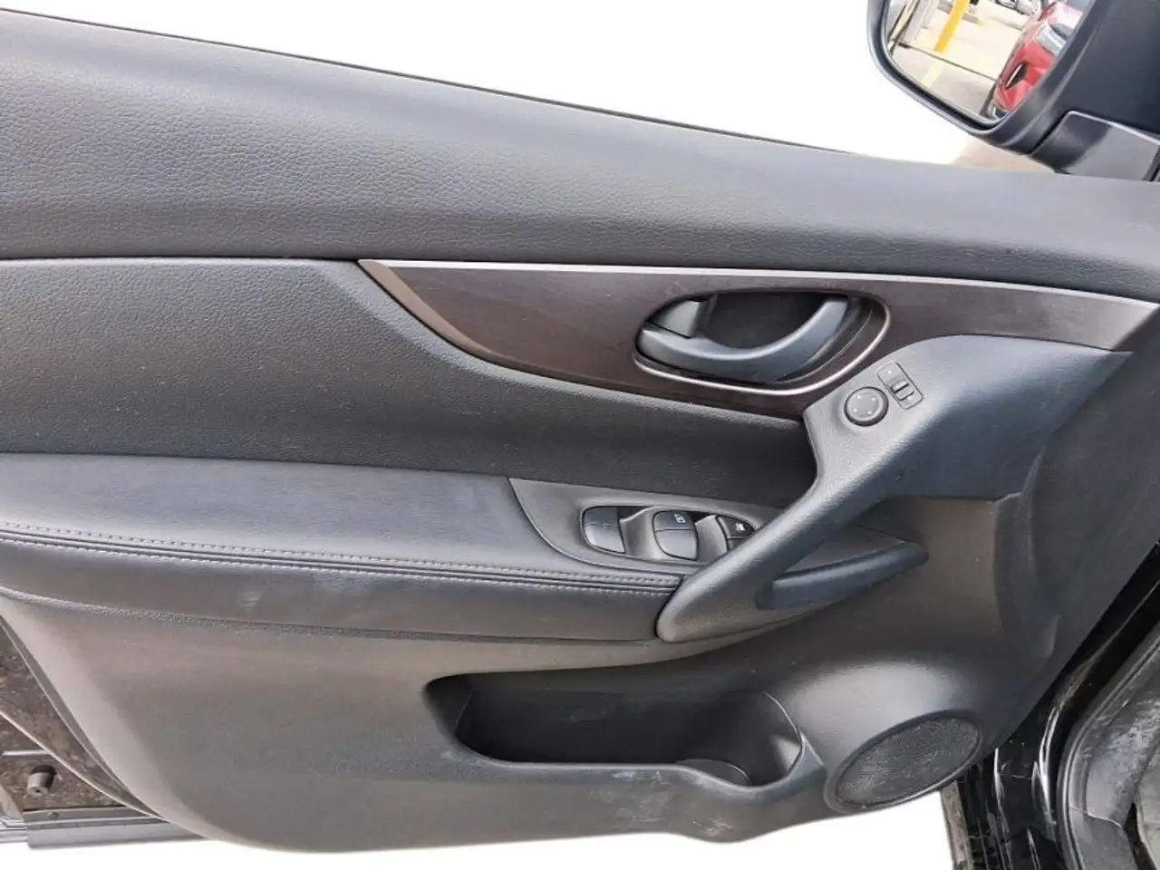 Nissan Qashqai снимка Nissan Qashqai