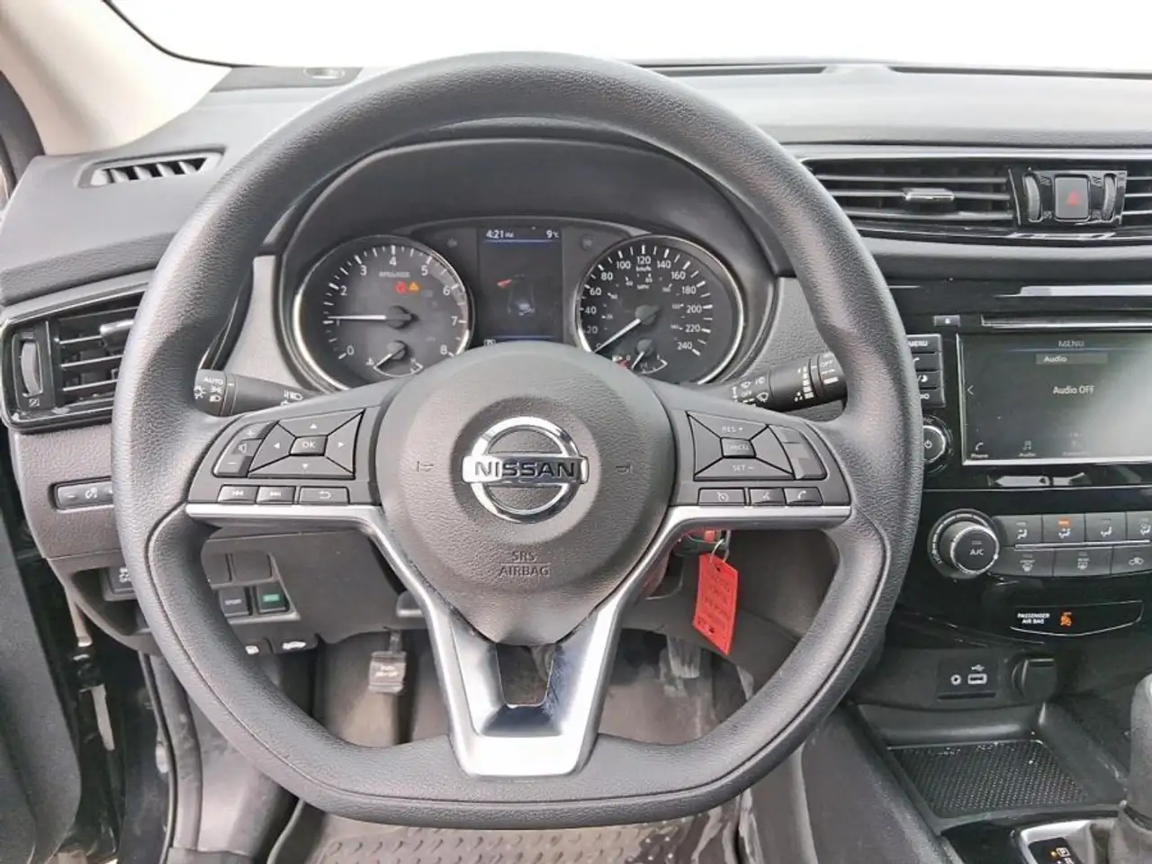Nissan Qashqai снимка Nissan Qashqai