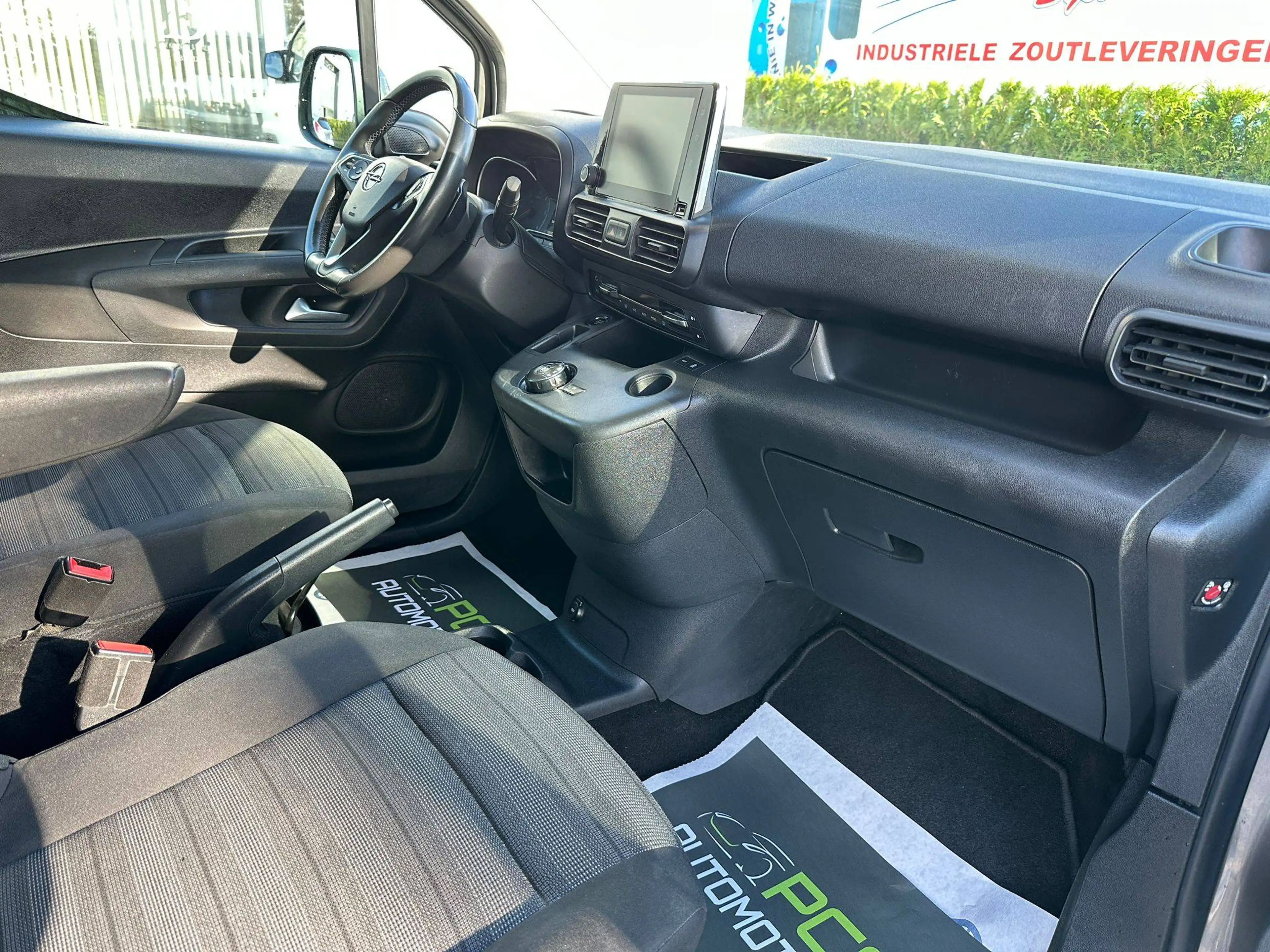Opel Combo Life 1.5 Diesel / L1H1 / Automaat / 2019 / 12 Maanden waarborg — photo 11