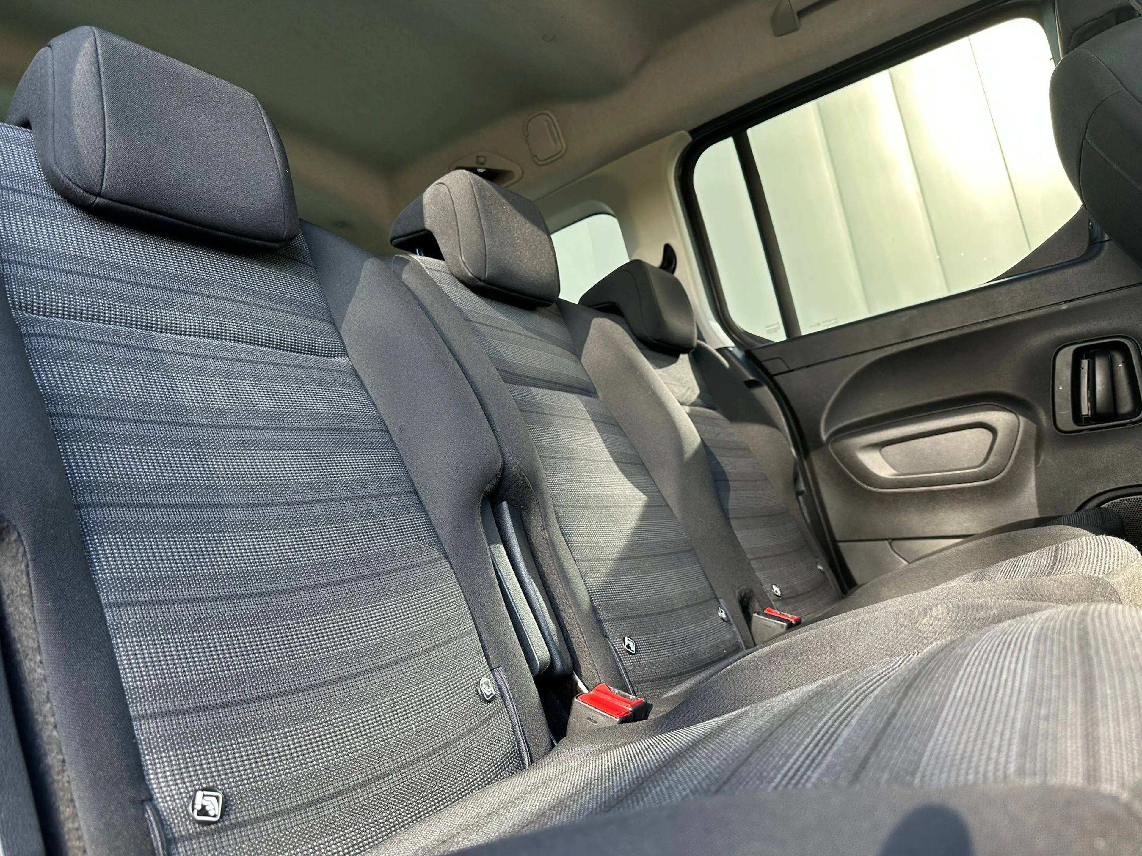 Opel Combo Life 1.5 Diesel / L1H1 / Automaat / 2019 / 12 Maanden waarborg — photo 13