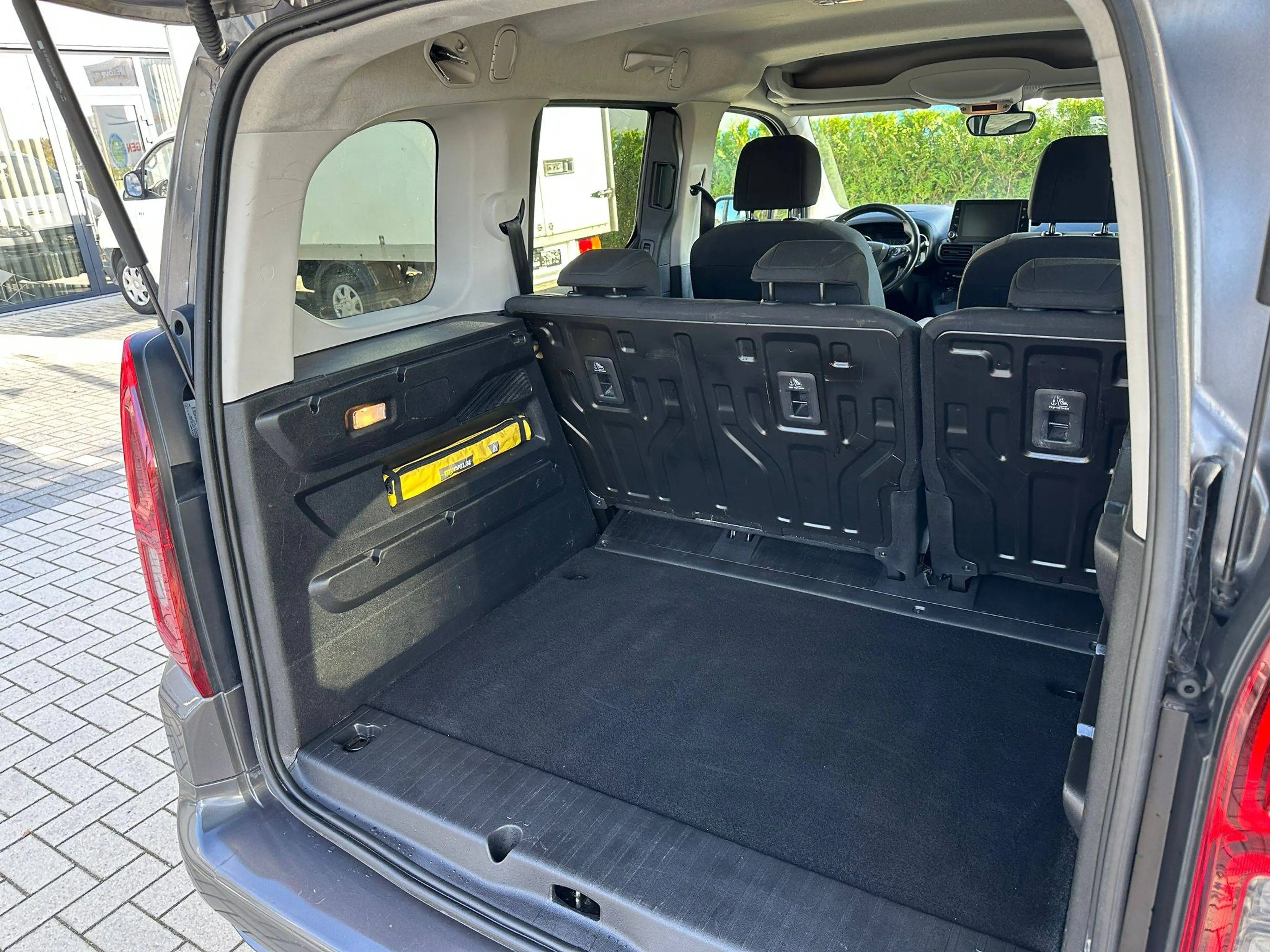 Opel Combo Life 1.5 Diesel / L1H1 / Automaat / 2019 / 12 Maanden waarborg — photo 7