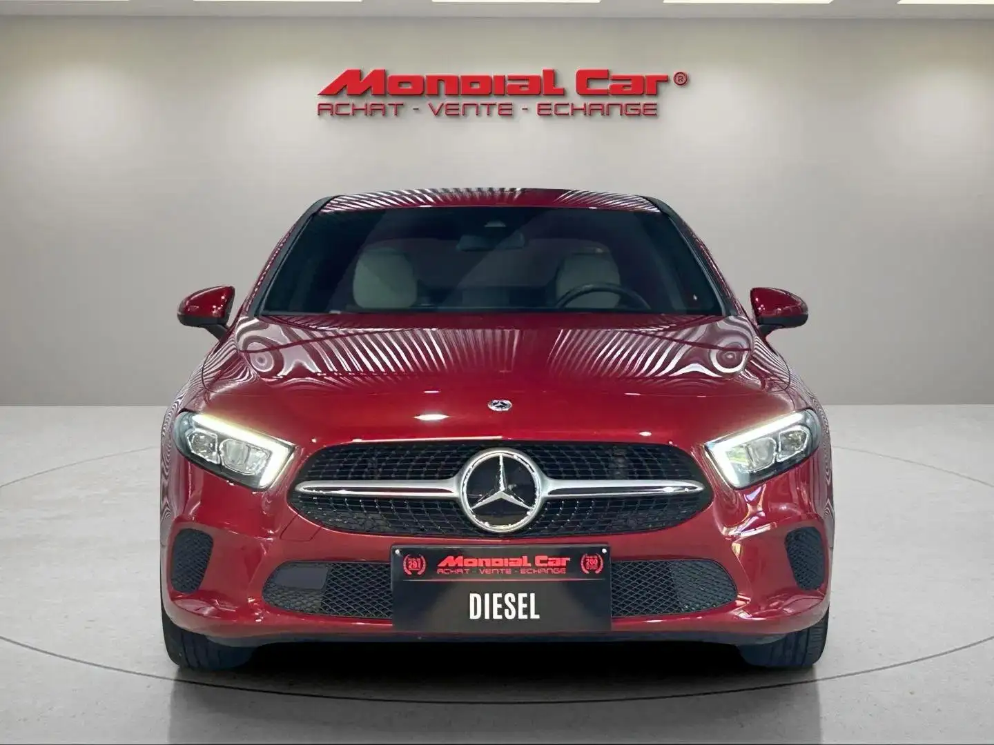 Mercedes-Benz A 180 d Business Solution * CARPLAY * GPS * GARANTIE * Rot - 2