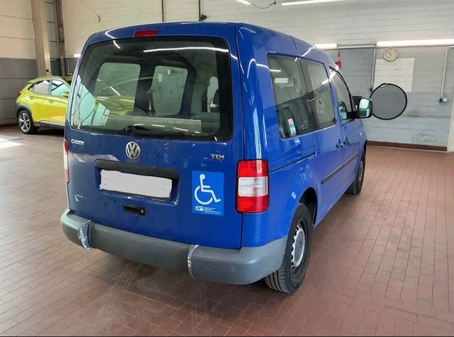 Volkswagen Caddy 1,9TDI *Klima*Behindertengerecht Rampe* Blau - 2