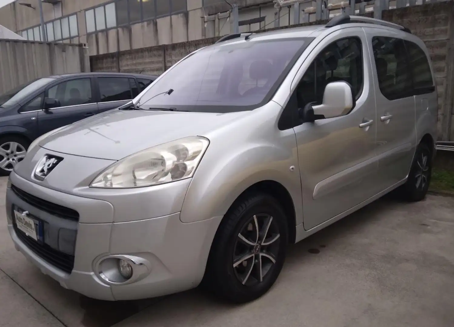Peugeot Partner PEUGEOT PARTER Plateado - 2