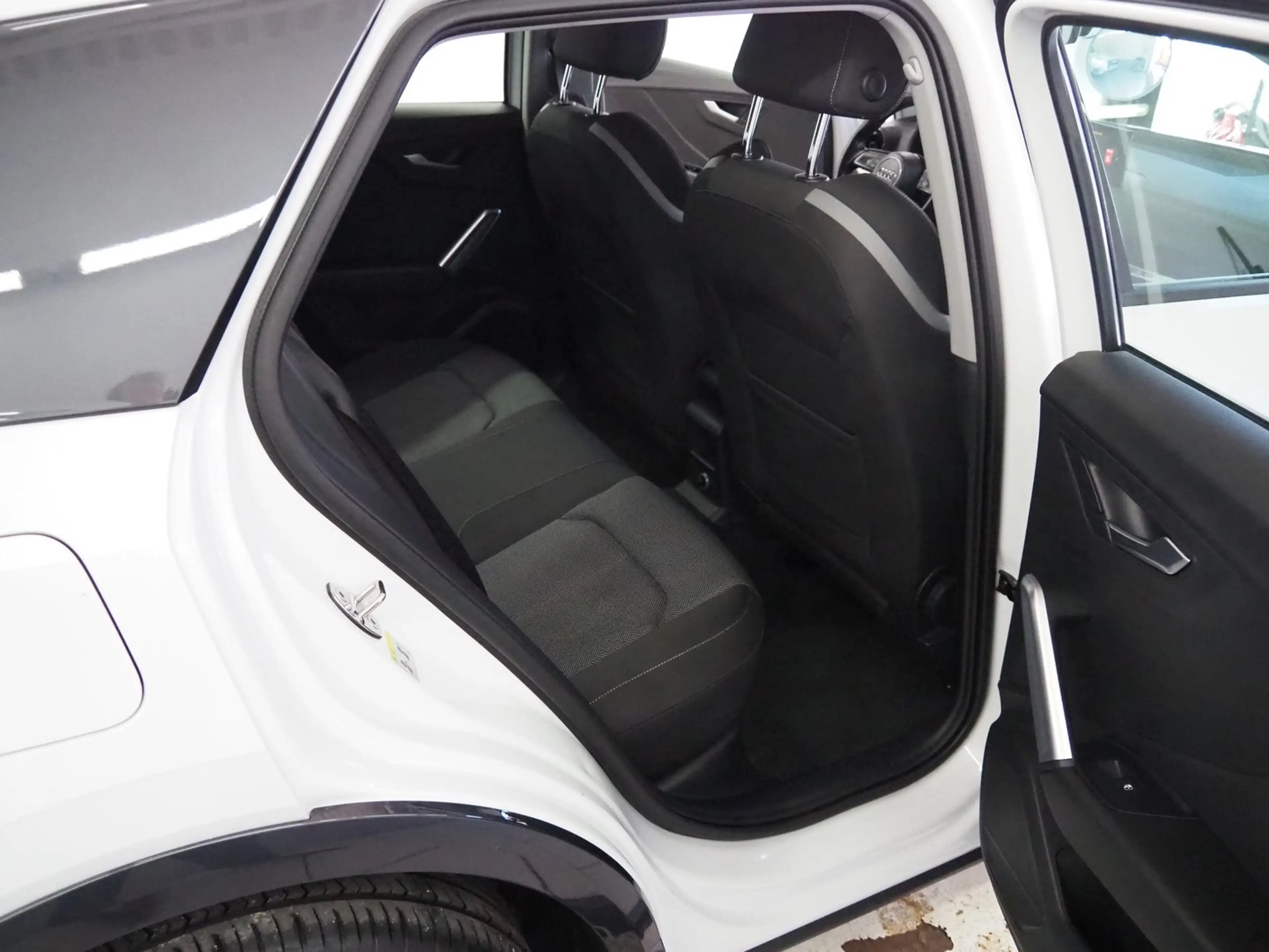 Audi Q2 1.6 TDI Sport — photo 18