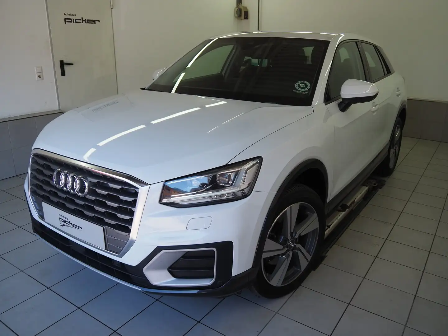 Audi Q2 1.6 TDI Sport Weiß - 1