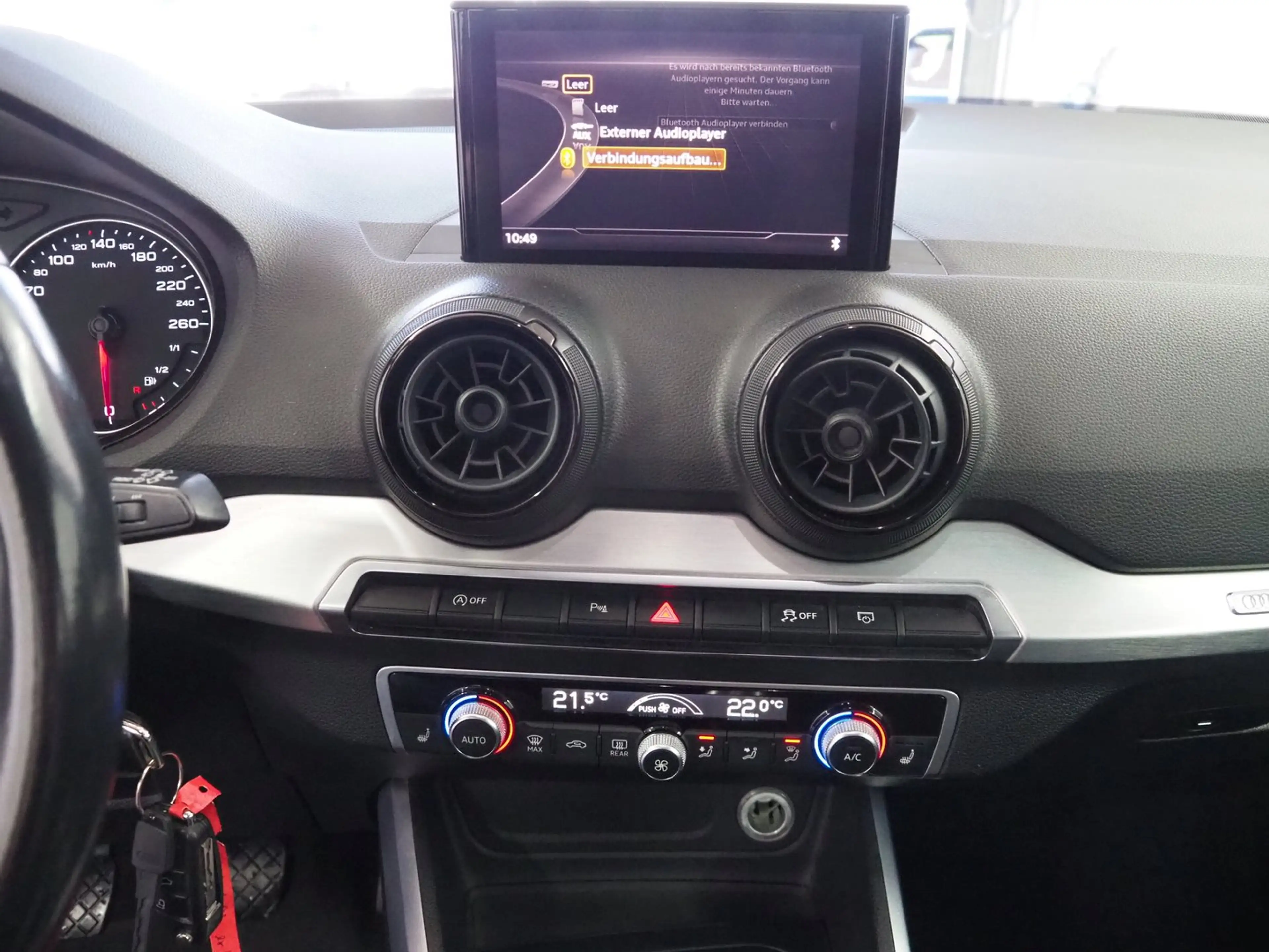 Audi Q2 1.6 TDI Sport — photo 12
