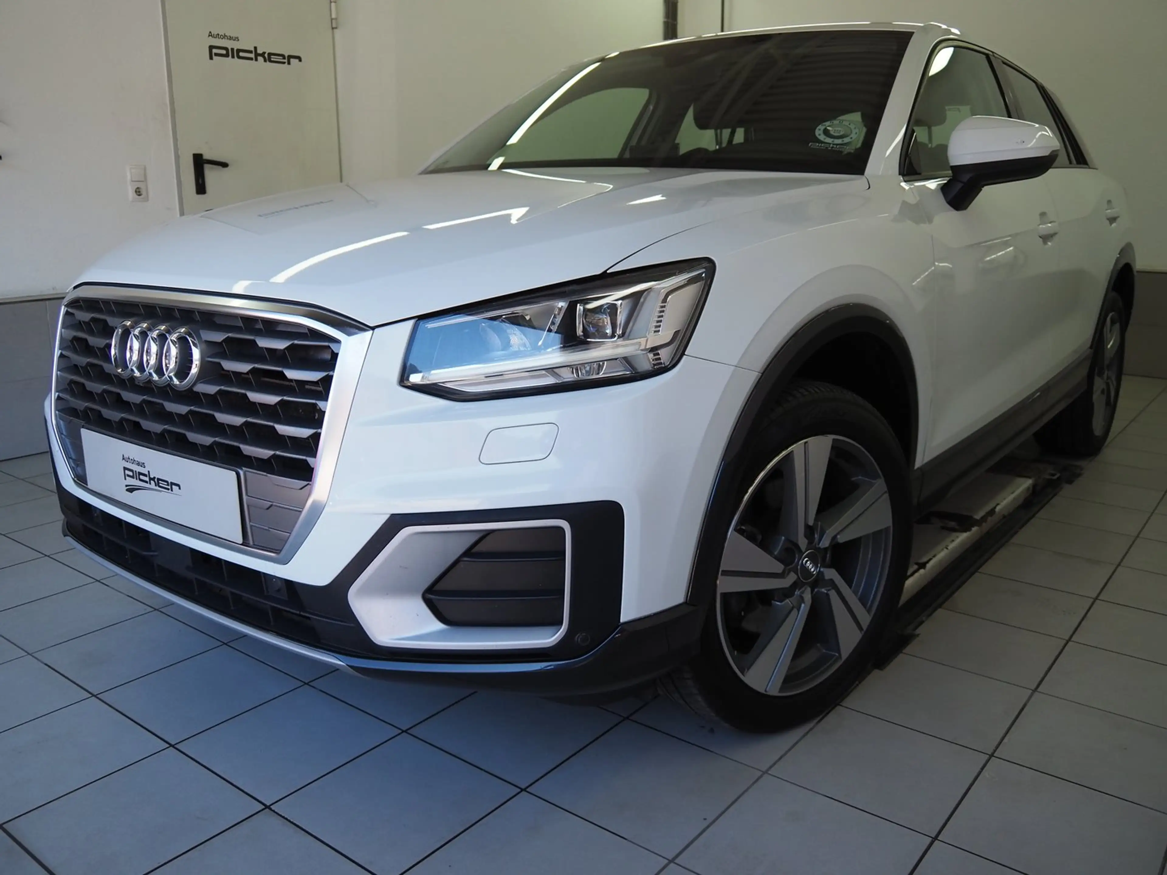 Audi Q2 1.6 TDI Sport — photo 3