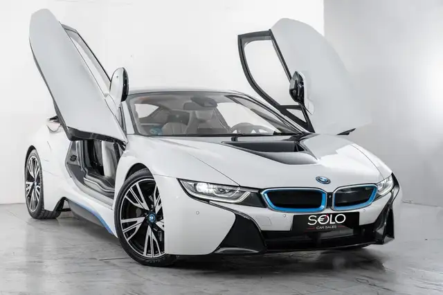 BMW i8