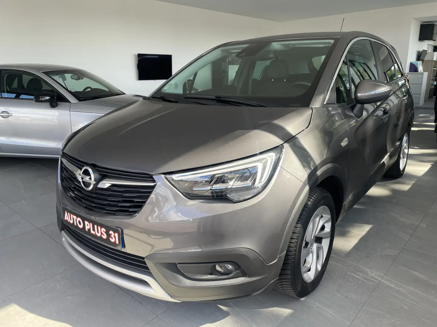 Opel Crossland X 1.2 Turbo 110 ch Business Elegance - 1
