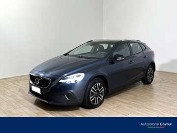 V40 Cross Country D2 Business Plus