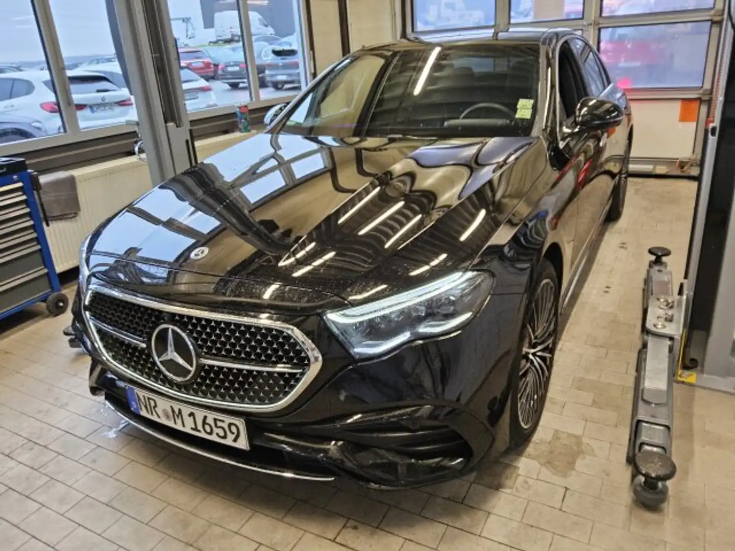 Mercedes-Benz E 300 E 300 de 4M AMG°PREM+°LEDER°LM20°PAN°AHK°BURM° ABG Schwarz - 2