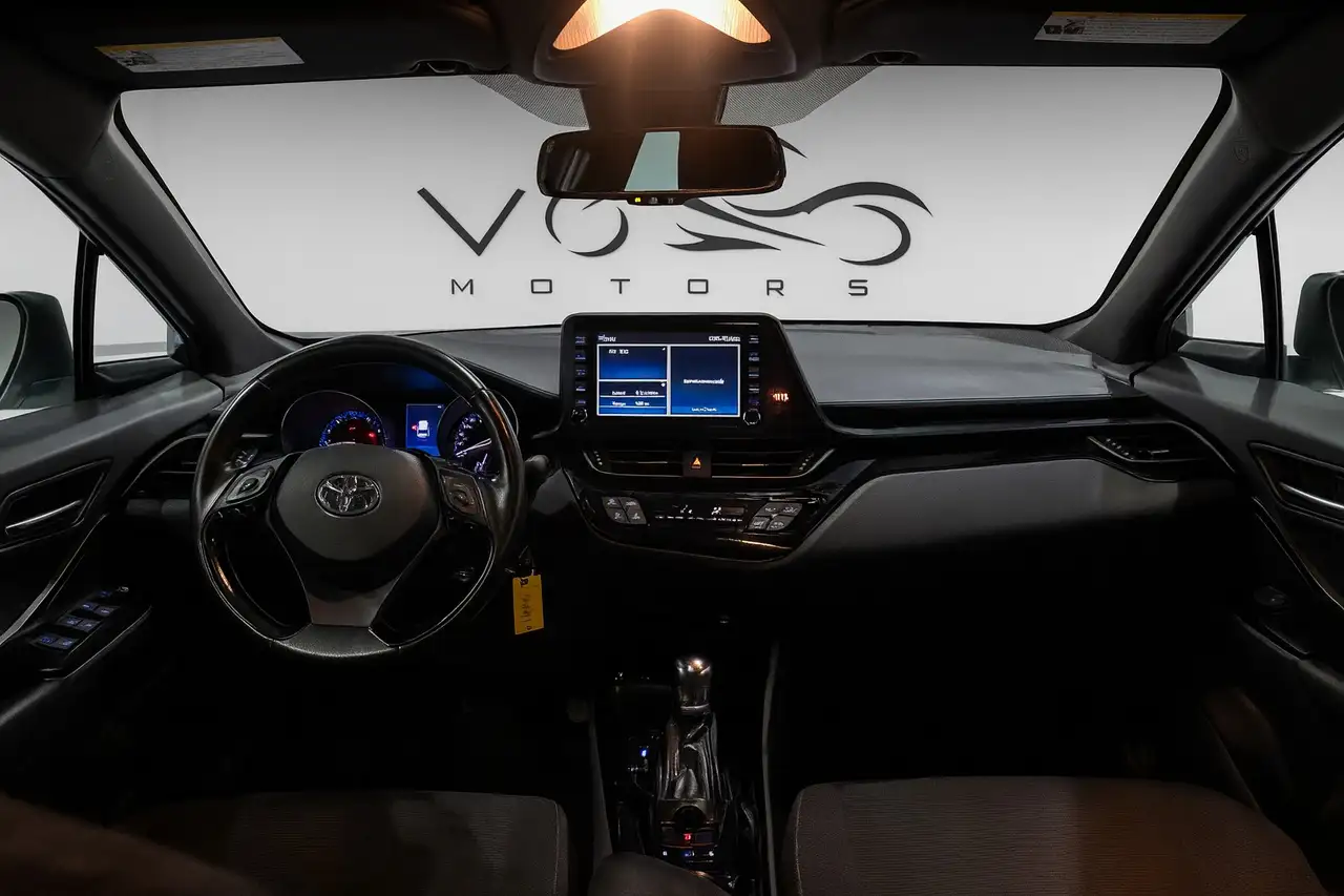 Toyota C-HR снимка Toyota C-HR