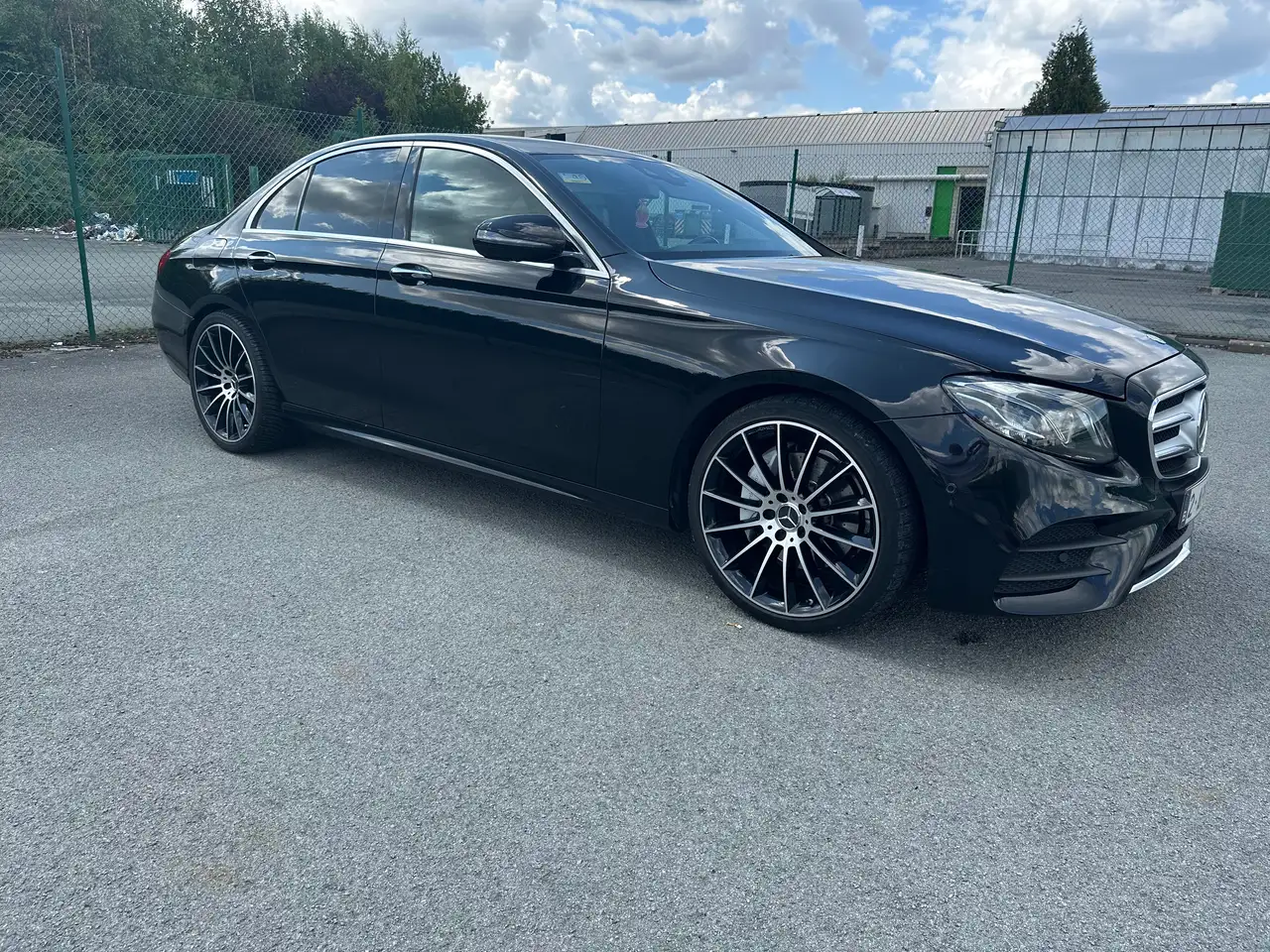 Mercedes-Benz E 200