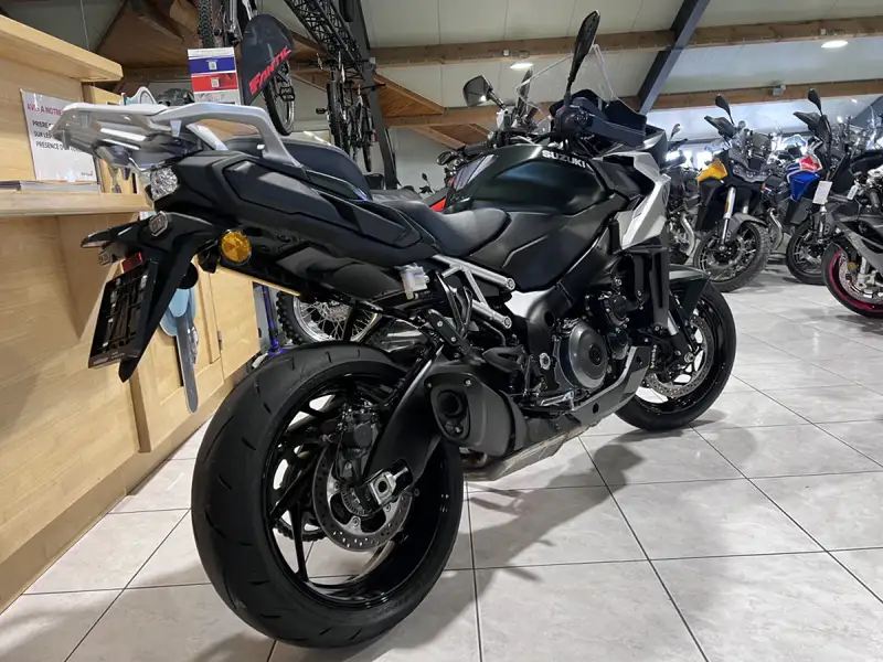 Suzuki GSX-S 1000GX - foto 3