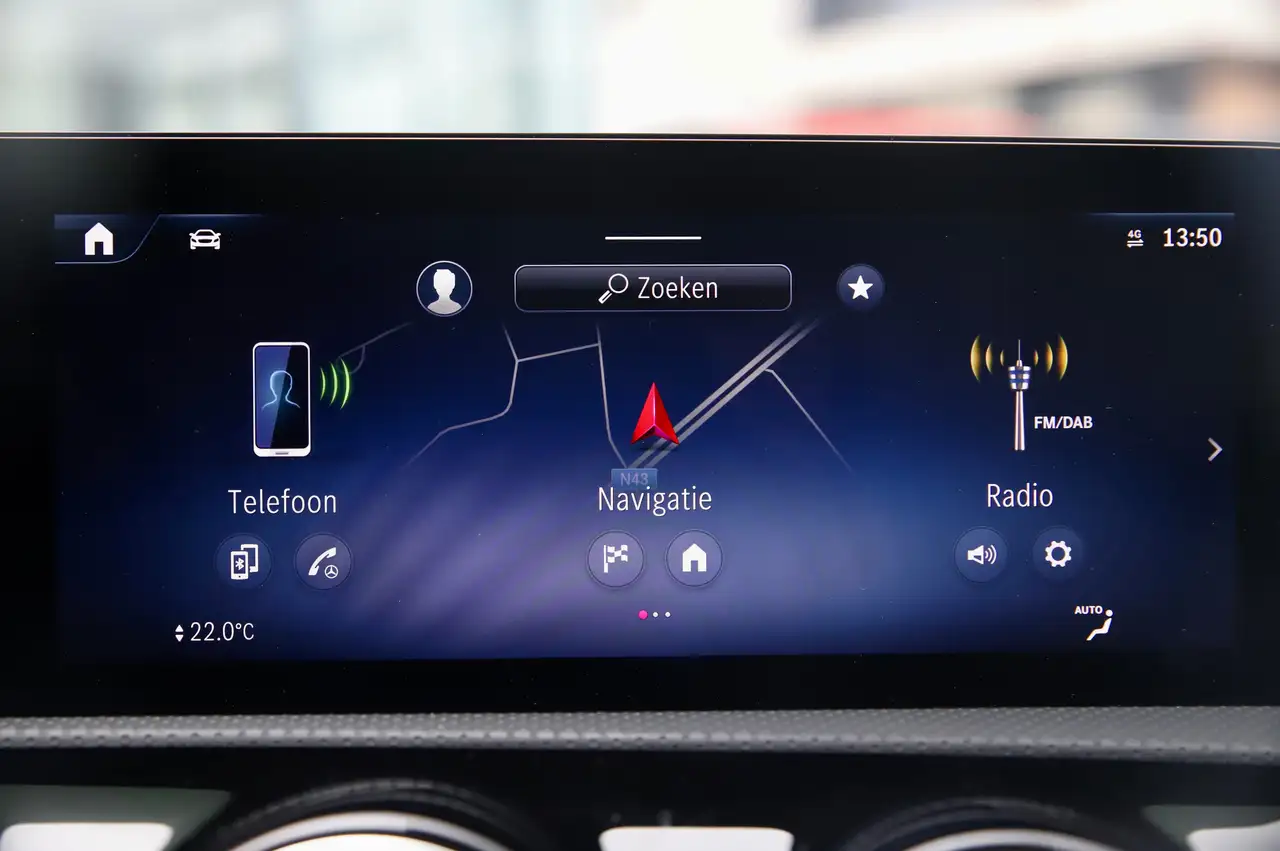 Mercedes-Benz A-Class Business Line Camera CarPlay Adaptive LED Navi ..., миниатюра 20