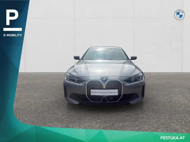 BMW I4 view 2