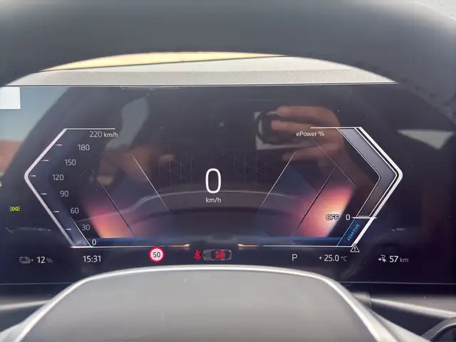 BMW I4 view 10