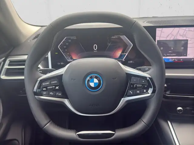 BMW I4 view 11