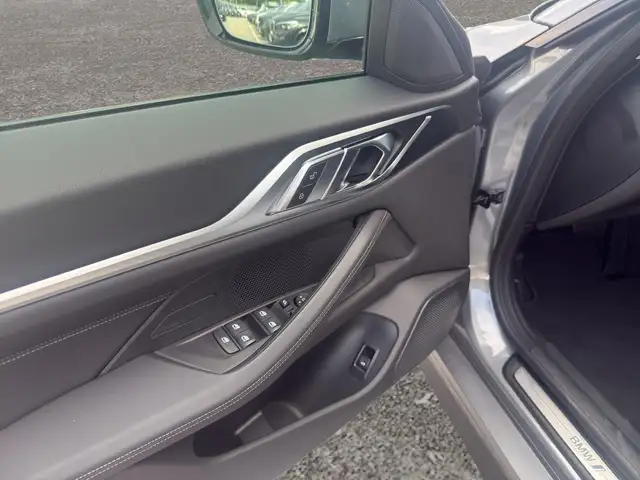 BMW I4 view 9