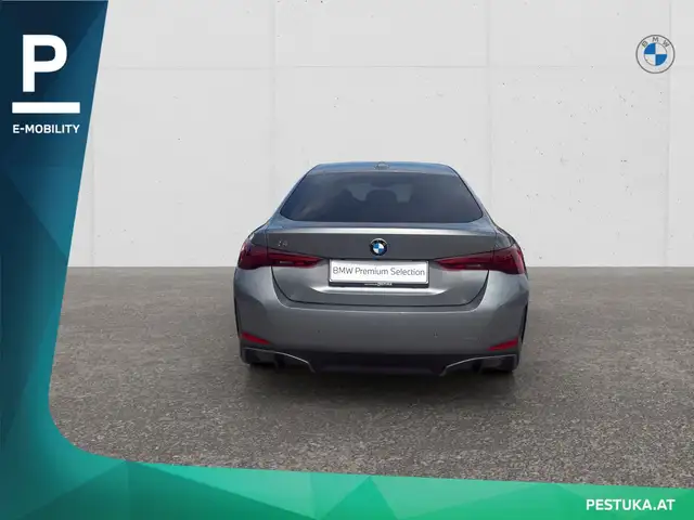 BMW I4 view 5