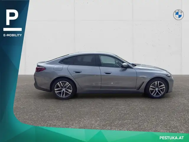 BMW I4 view 3