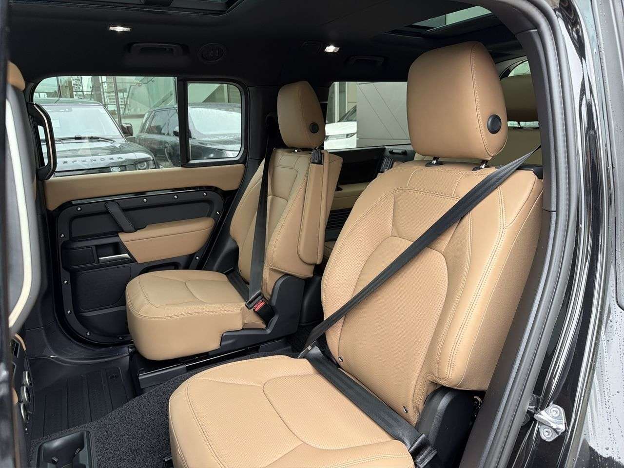 2026 Land Rover Defender 130 P300 S thumb 20