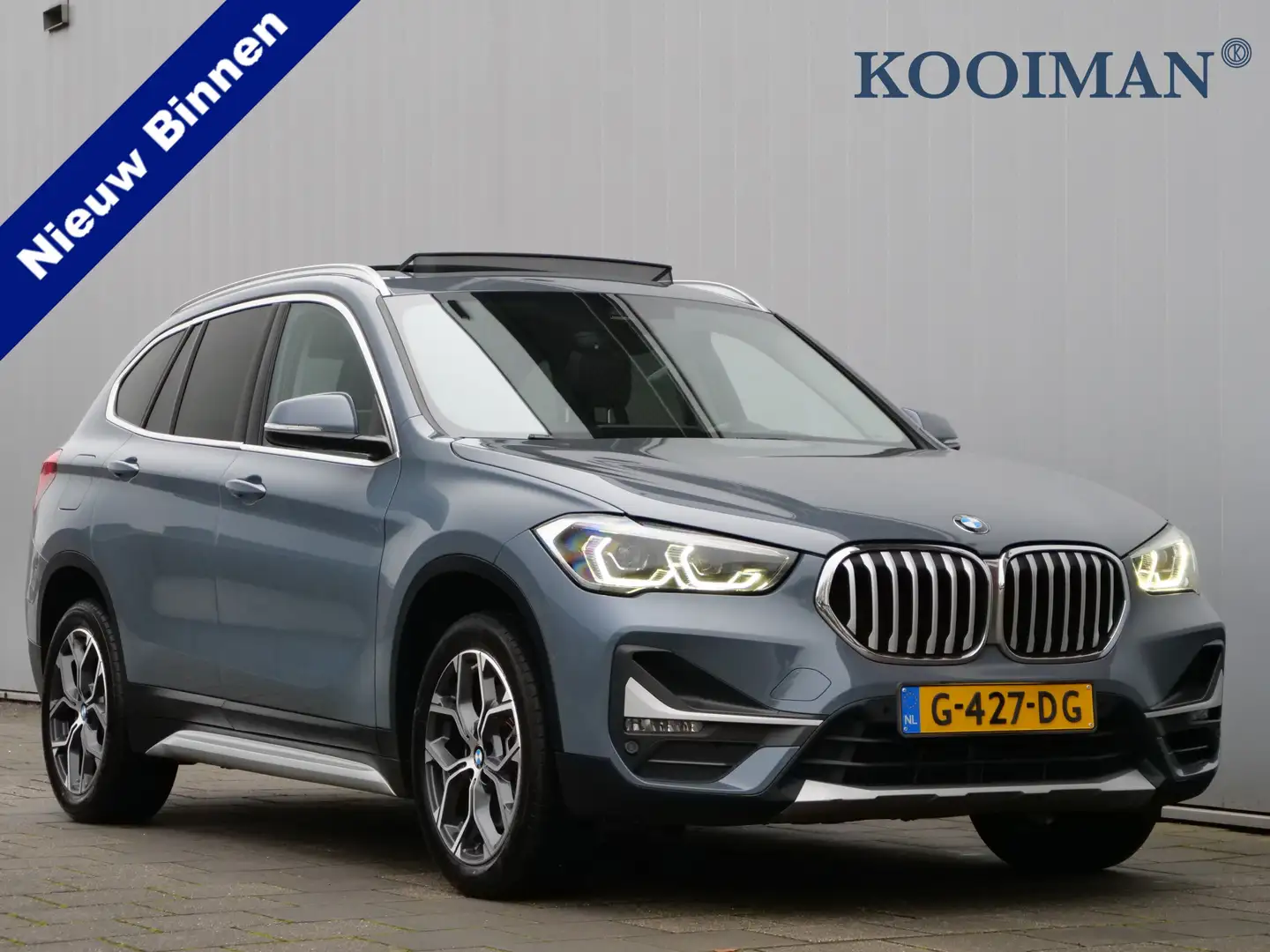 BMW X1 sDrive20i VDL Nedcar Edition 192 Pk Automaat Navig Grau - 1