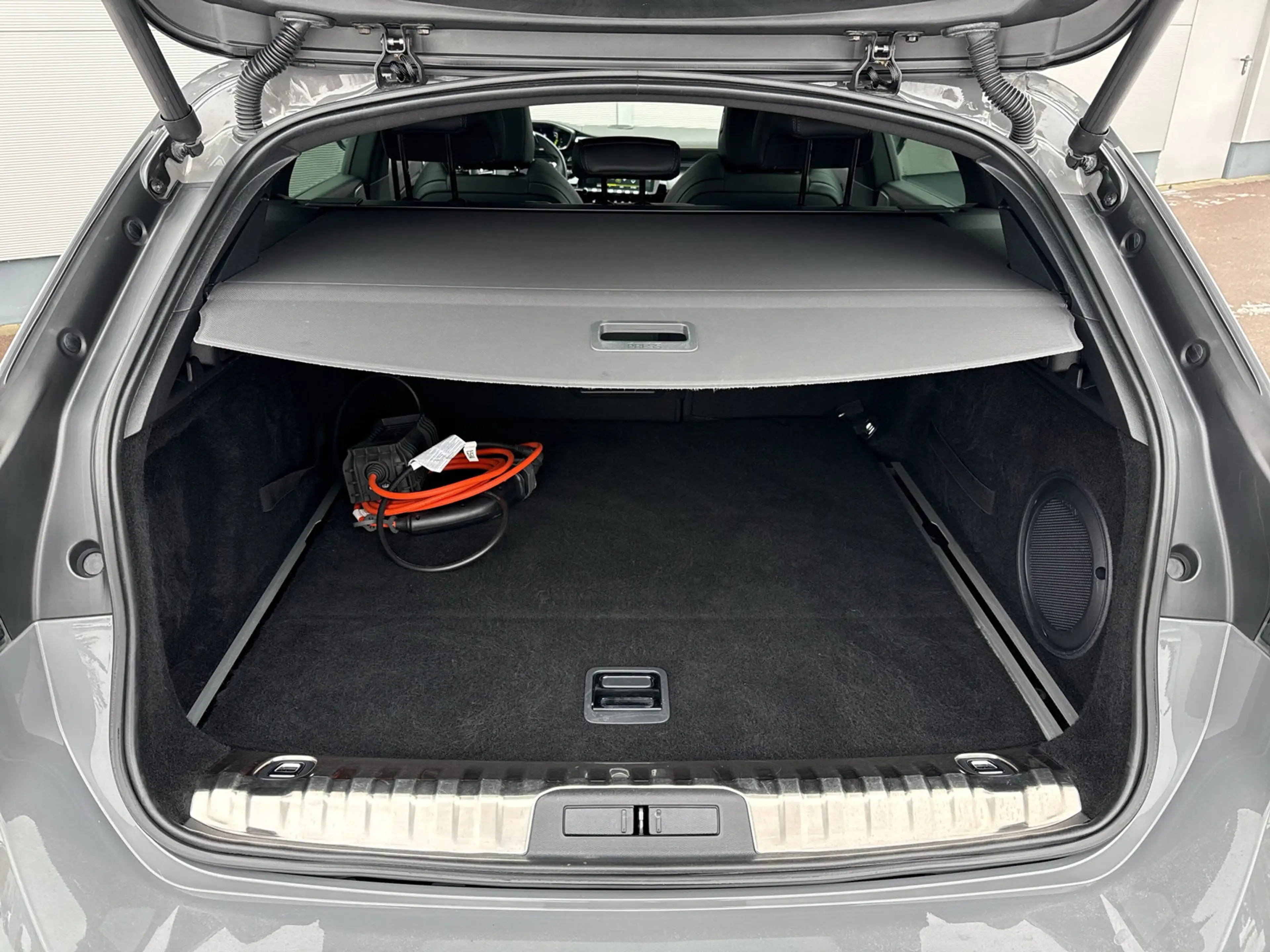 Peugeot 508 SW Hybrid4 360 PSE NUR AN HANDEL / GEWERBE — photo 8