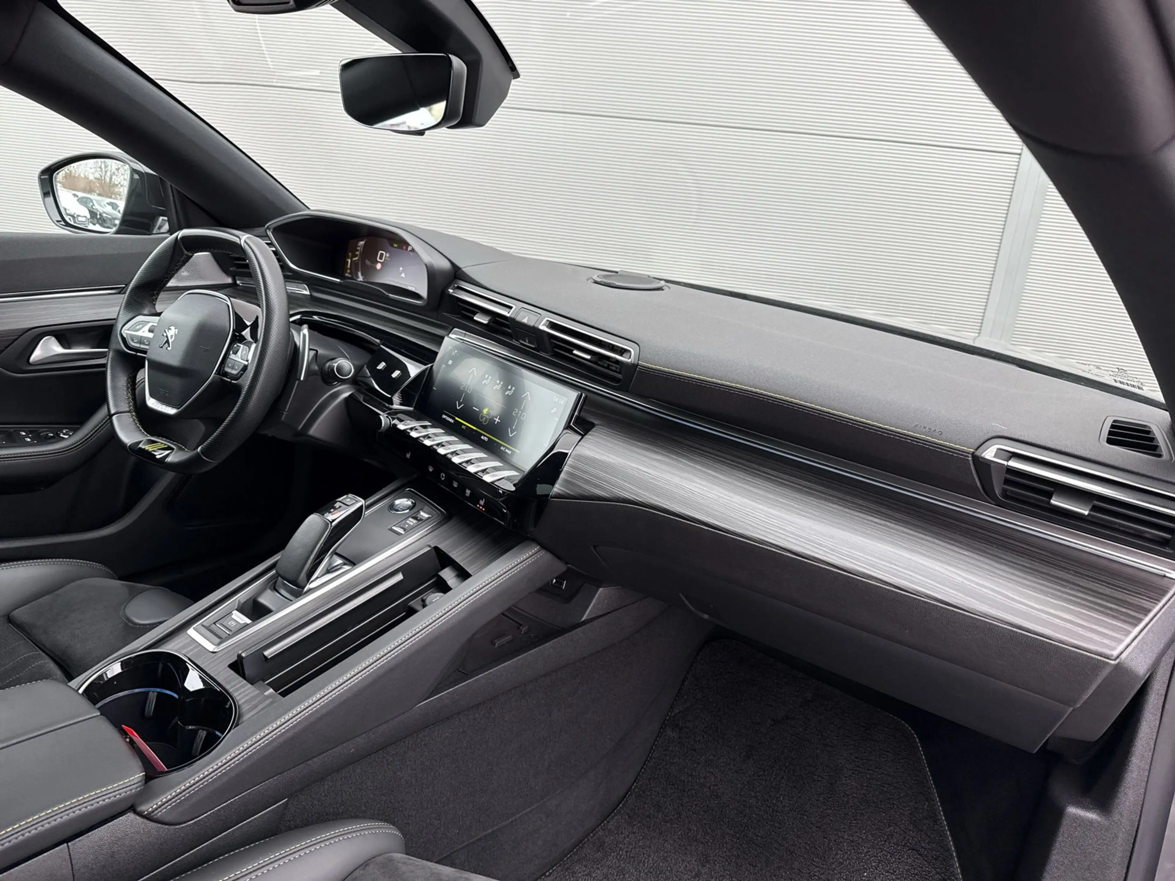 Peugeot 508 SW Hybrid4 360 PSE NUR AN HANDEL / GEWERBE — photo 13