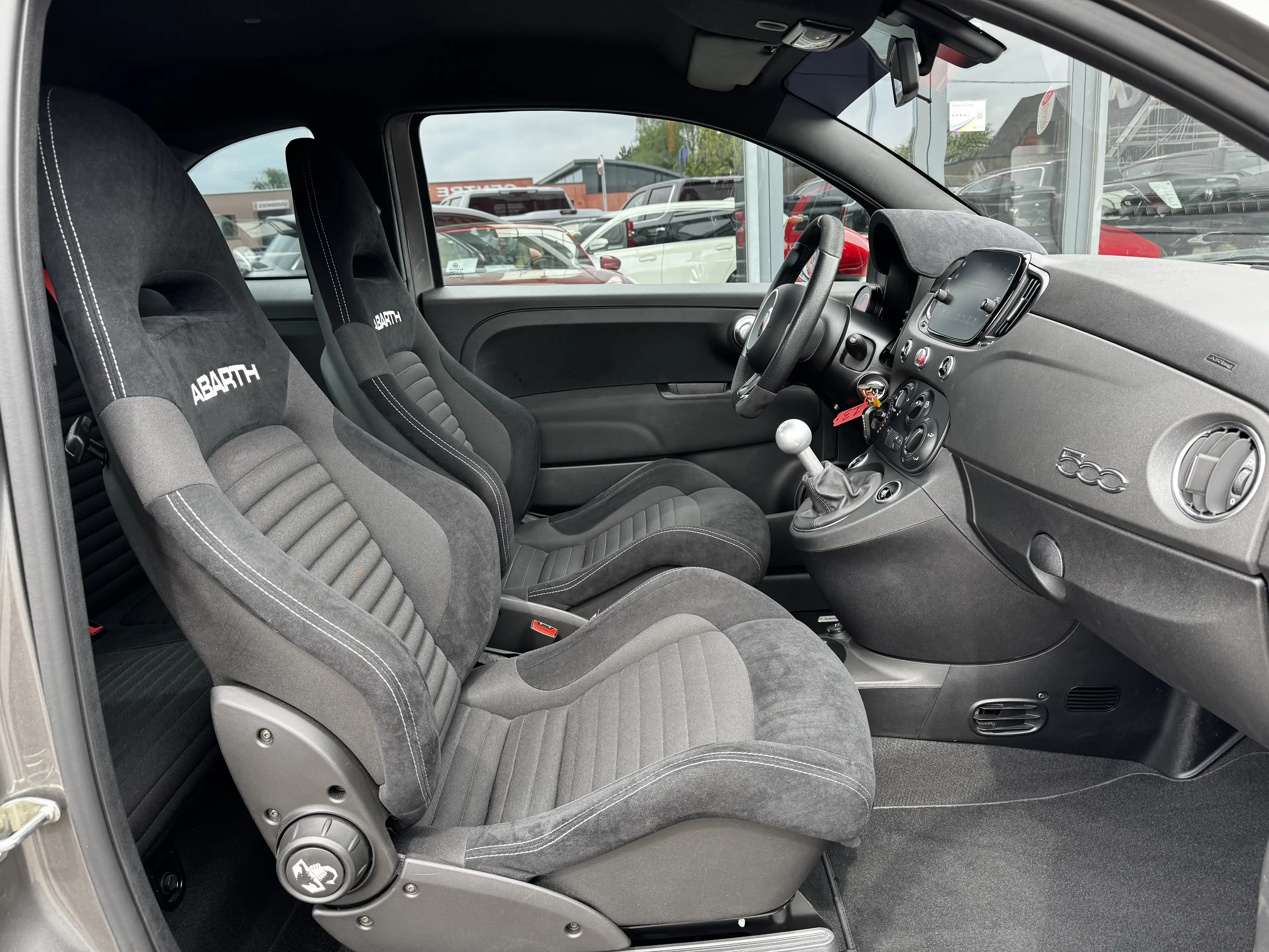 Abarth 695 695 1.4 T-Jet 1er main 180cv — photo 13