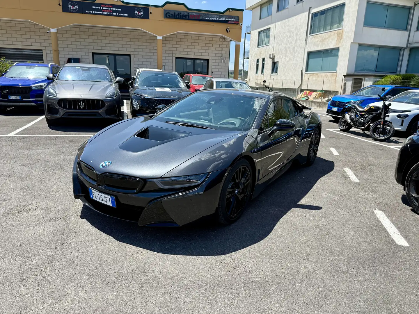BMW i8 Coupe Plug In 367 cv Grigio - 1
