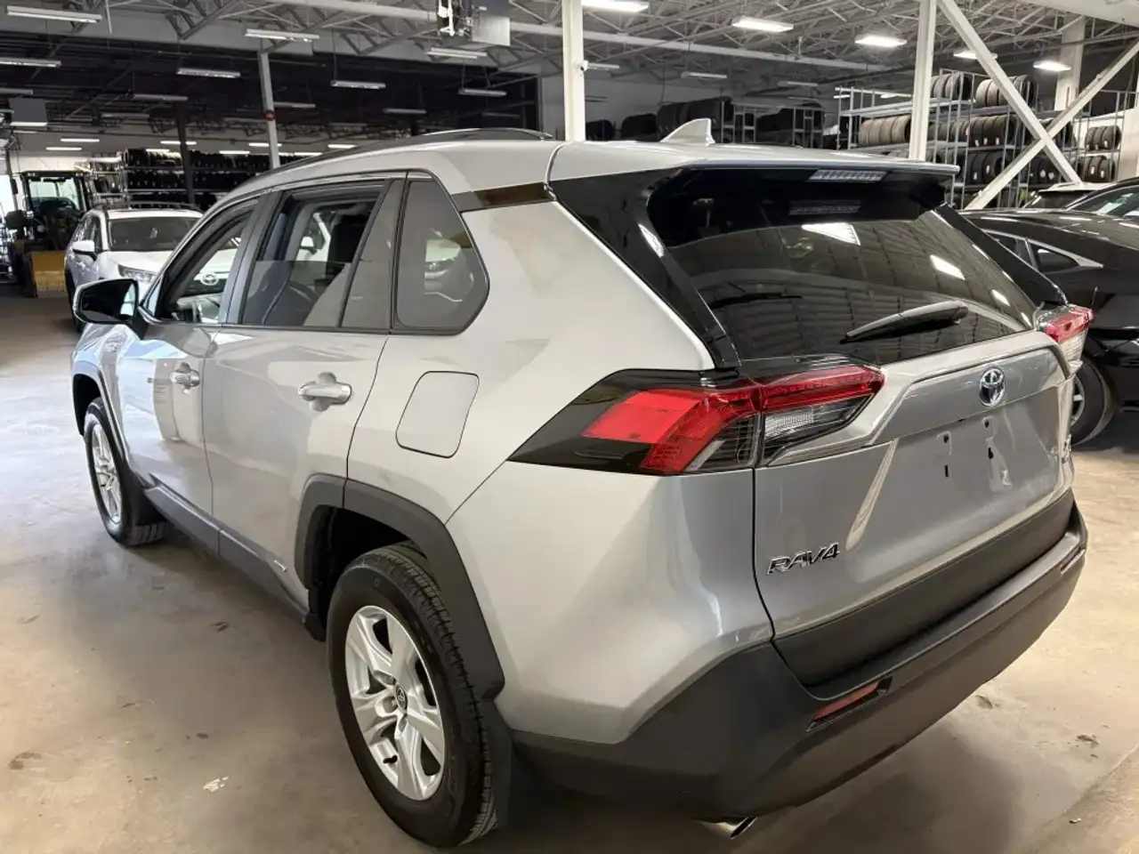 Toyota RAV 4 снимка Toyota RAV 4
