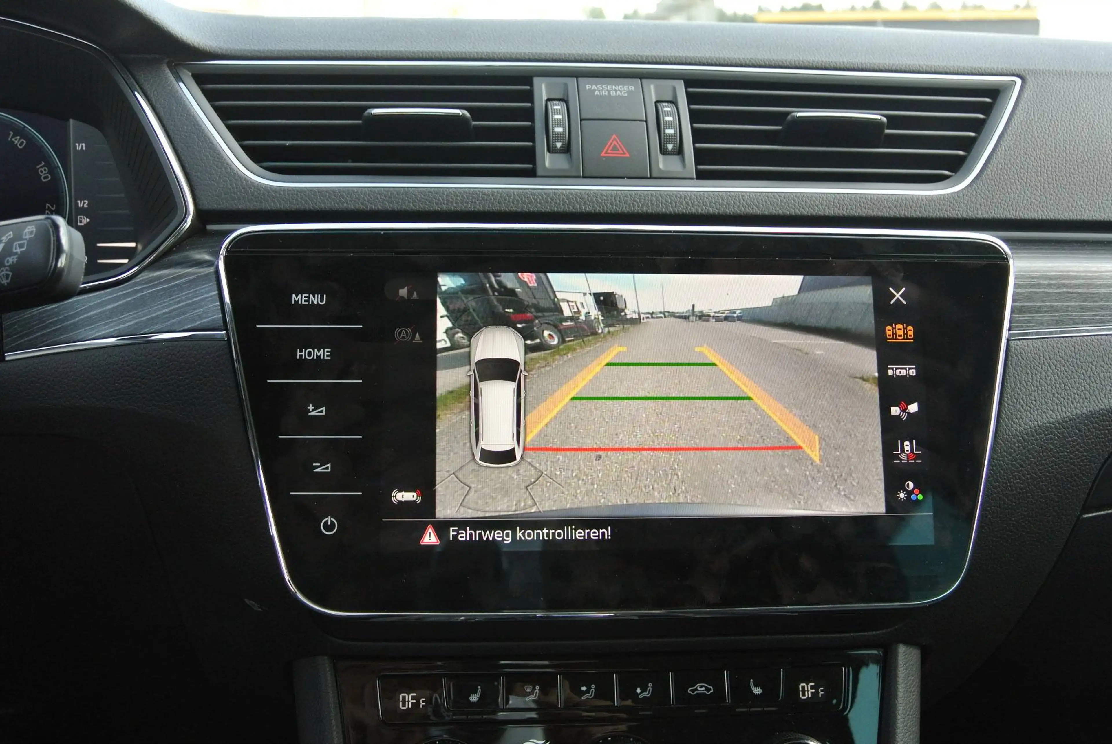 Skoda Superb Kombi 2.0 TDI DSG Style  ** LED * NAVI * KAMERA — photo 13