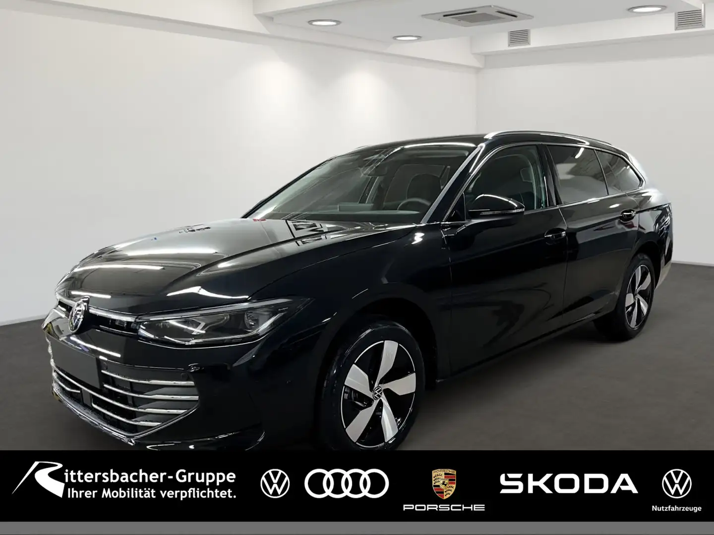 Volkswagen Passat Variant Business 2,0 l TDI SCR Schwarz - 1