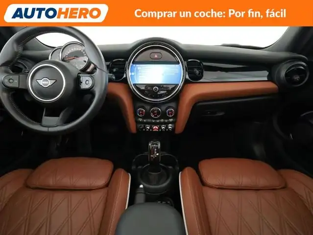 Mini Hatch view 13