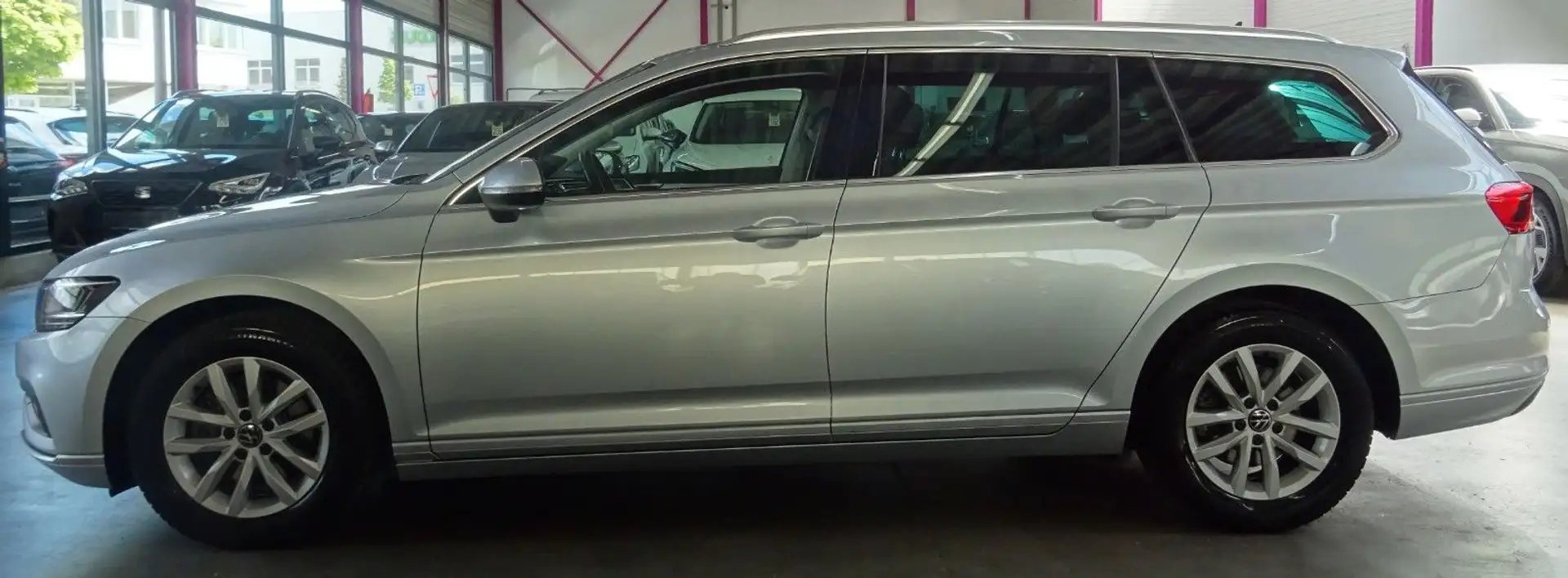 Volkswagen Passat Variant PASSAT 2.0 TDI CL.*AHK*ACC*CAM*ASSITENTENT* Argento - 2
