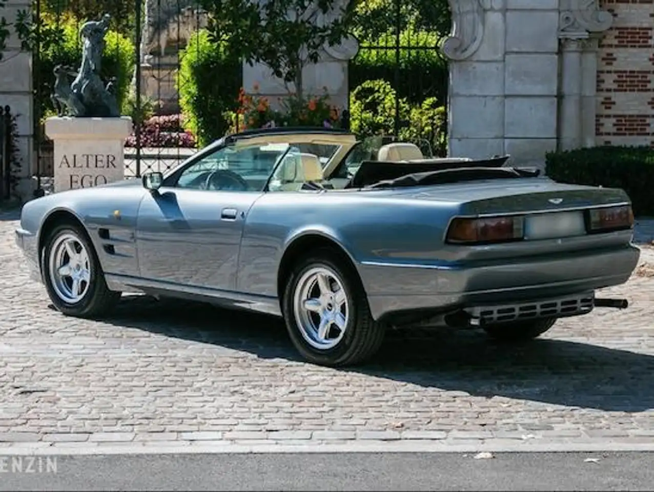 Aston Martin Volante, foto 11