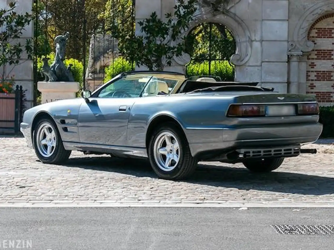 Aston Martin Volante, foto 12