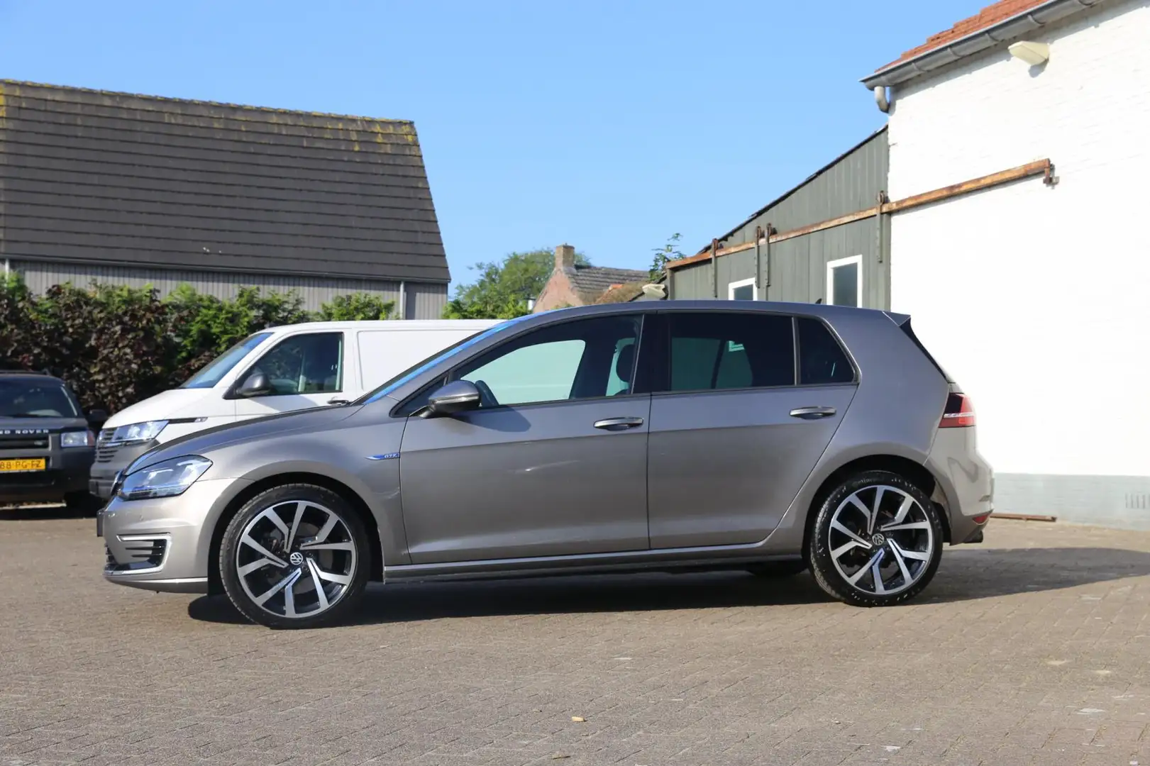 Volkswagen Golf 2e eigenaar- auto is in nieuw staat Grau - 2