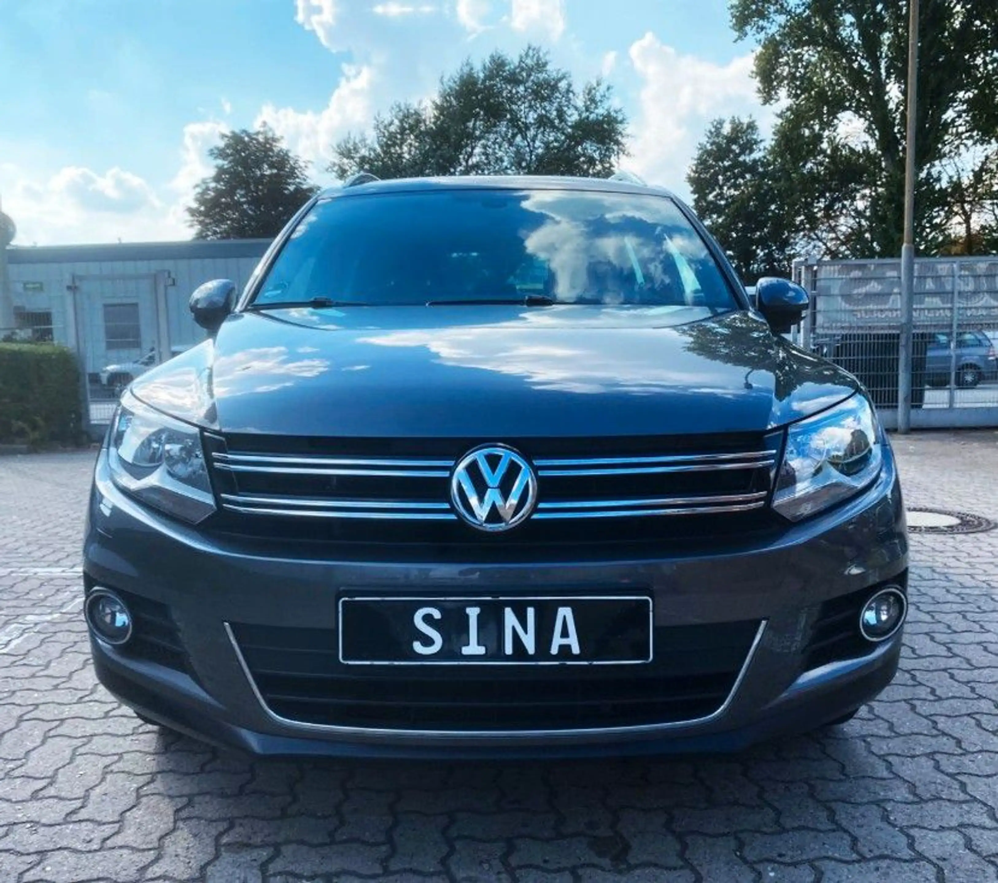 Volkswagen Tiguan 1.4 TSI Lounge |NAVI|R-CAM|1.HAND — photo 2