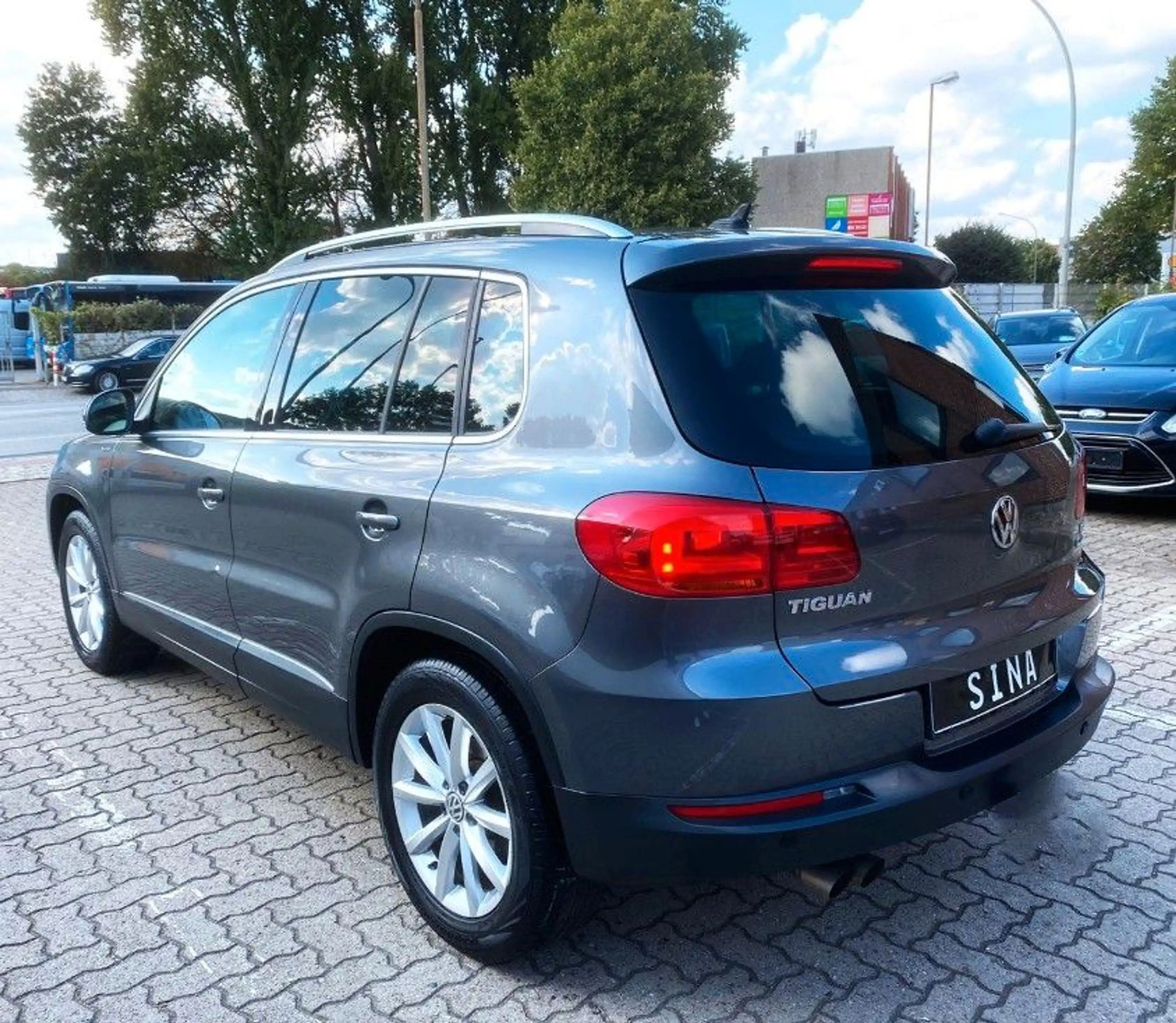 Volkswagen Tiguan 1.4 TSI Lounge |NAVI|R-CAM|1.HAND — photo 6