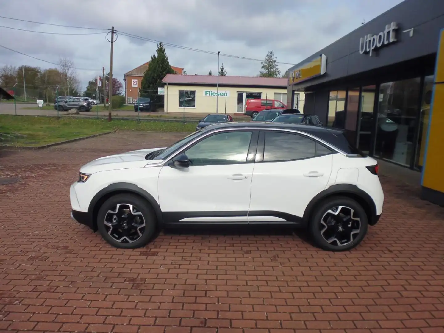 Opel Mokka-E e Ultimate Weiß - 2