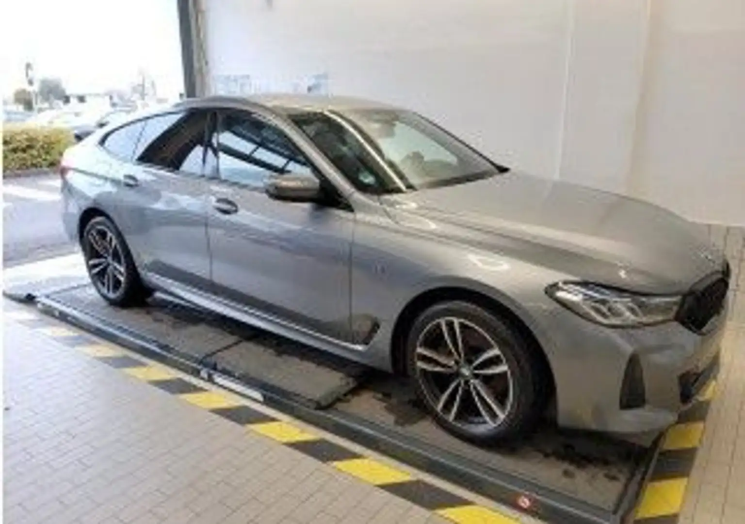 BMW 630 630dxD/GT/HUD/Laser/BelüftStz/P&DriAsPro/M-Sport Grau - 1